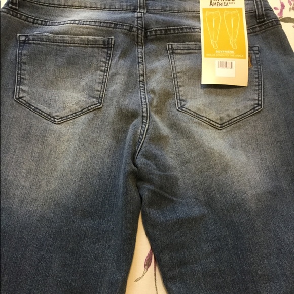 Size 4! Last pair! Embroidered Boyfriend - Picture 5 of 8